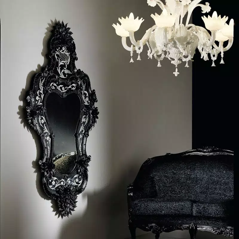 Black "Porzia" venetian mirror