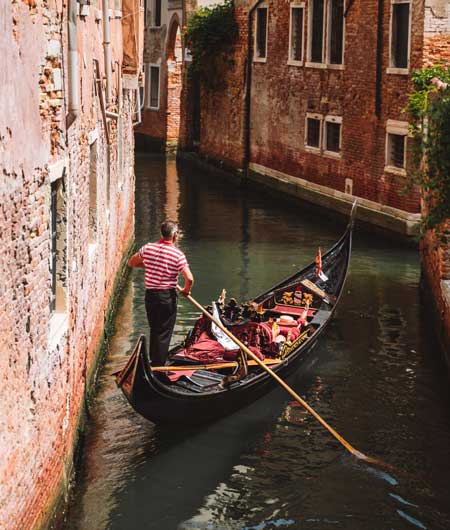 Венецианская гондола